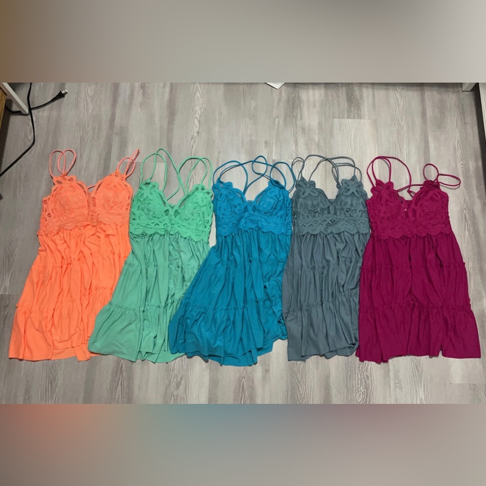 NWT Zenana crochet lace mini dresses size medium